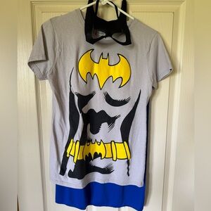 Gray Catwoman Graphic T-Shirt with Mask